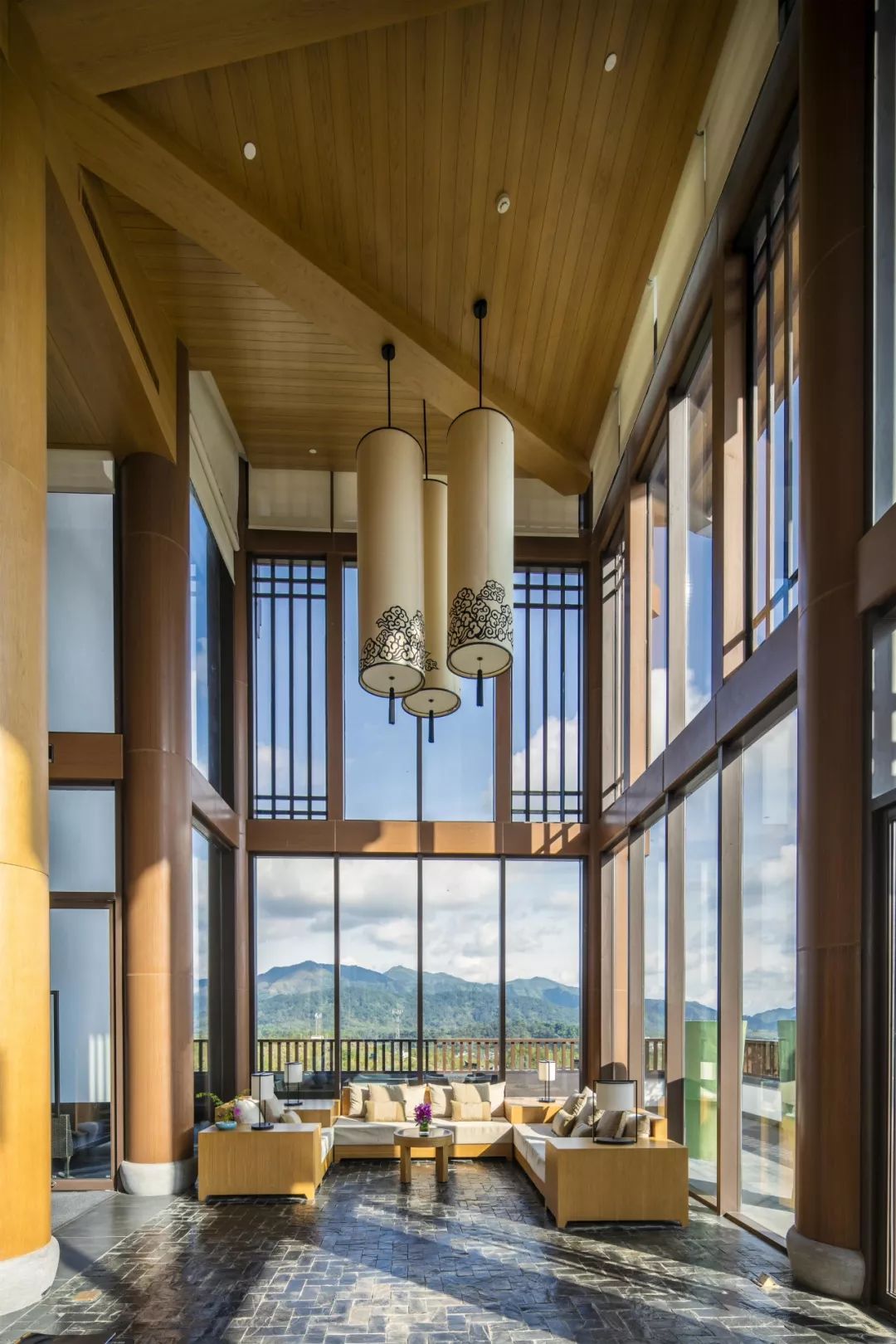 这家扎根在花海的悦榕庄即将迎来暖意春天！千元直降还含SPA,高铁1.5h!