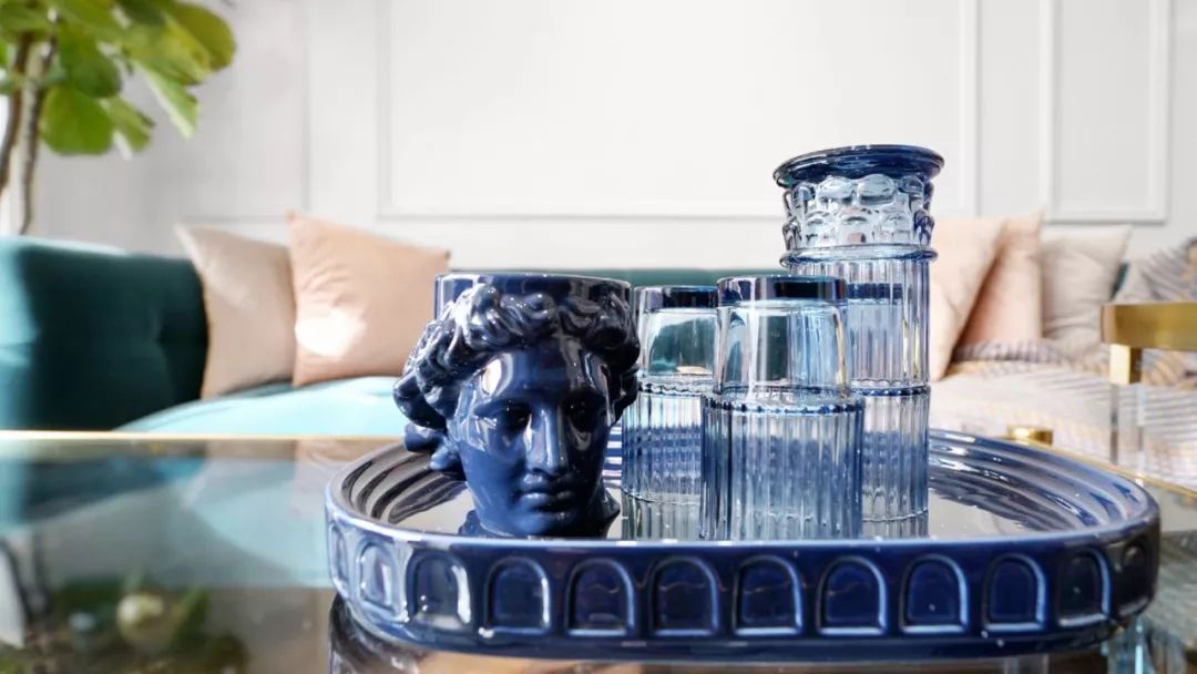 还买乌云壁纸呐？！他家藏着海外小众壁纸大全