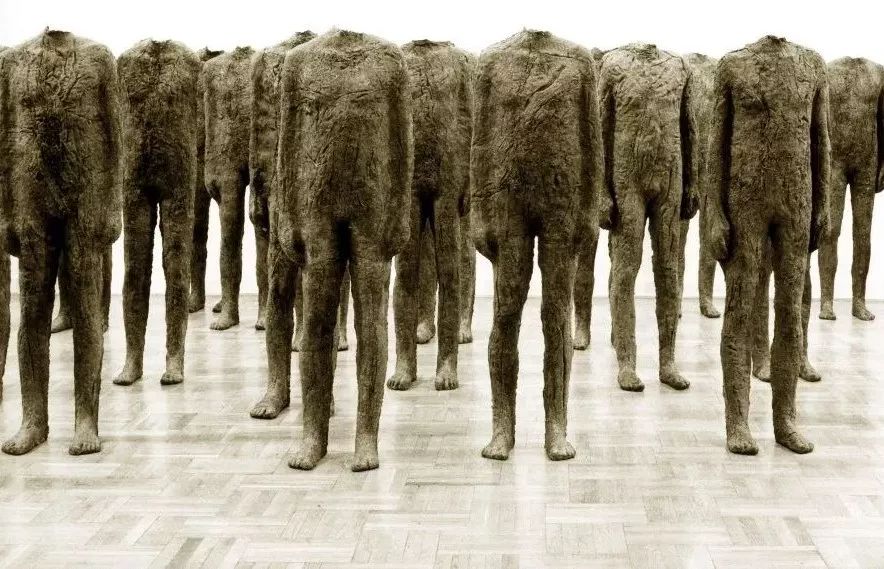 雕塑是纯艺吗,有软的雕塑吗