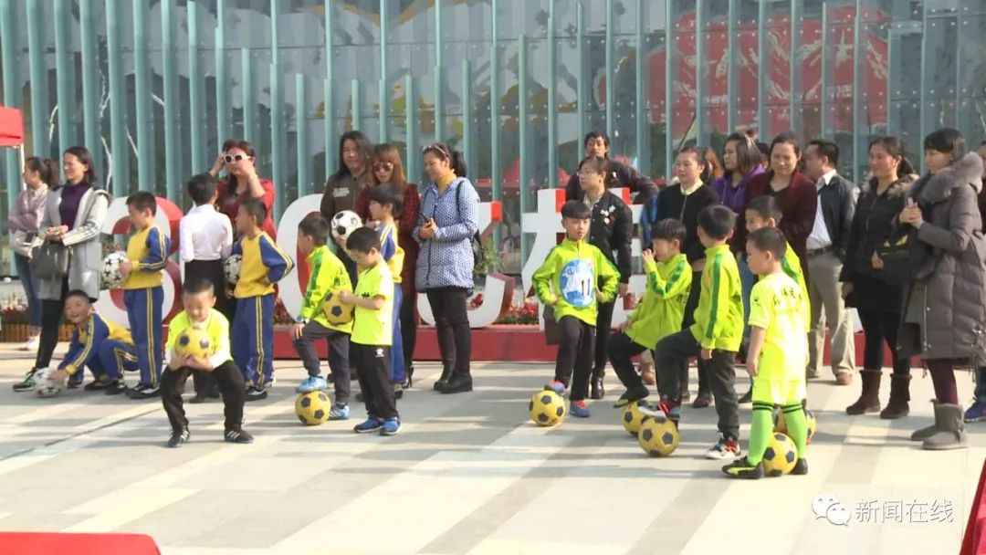 中国杯牵手球童,牵手球童网络投票