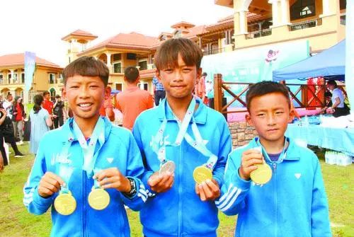 北海冲浪队为广西夺下首枚金牌，小将沈怡输送国家队！