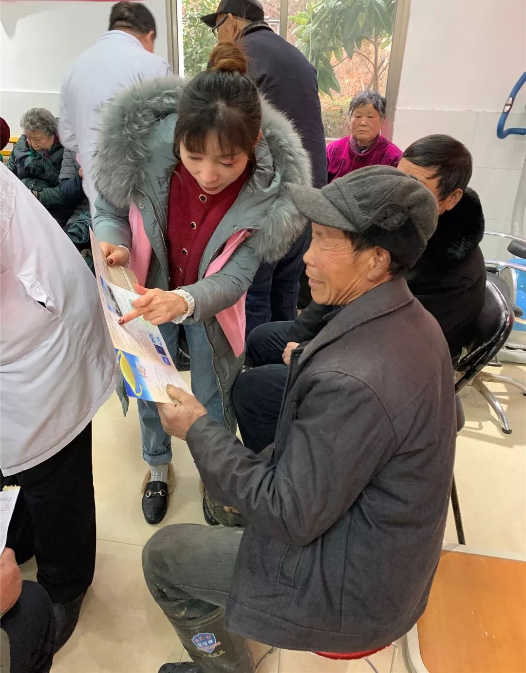 弘扬雷锋精神践行志愿服务,学雷锋志愿服务助力红色精神传承