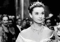 全莱州的女王女神都来了！停车一定免费、万向轮行李箱也一定免费……