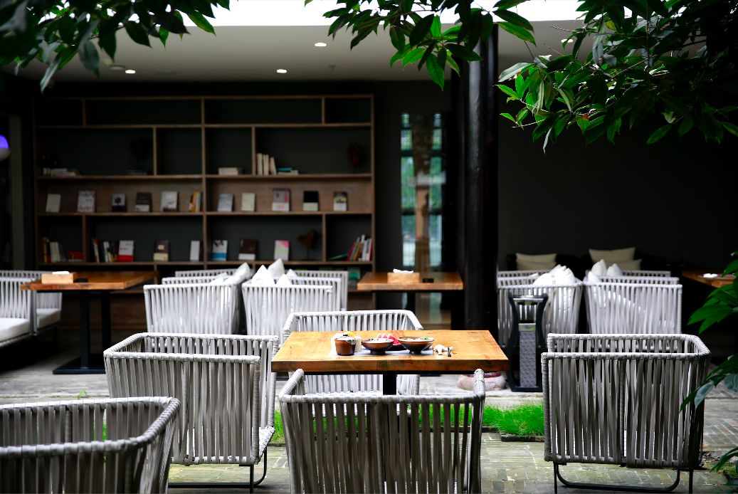 3月花期将至,人均200拿下隐居旗下成都地标旁酒店,一天5顿不重样!