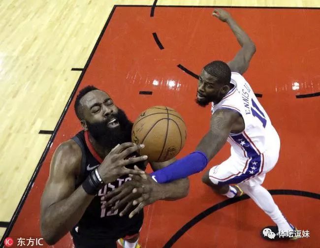 割武生平，形容撤下武磊被活生生扳平