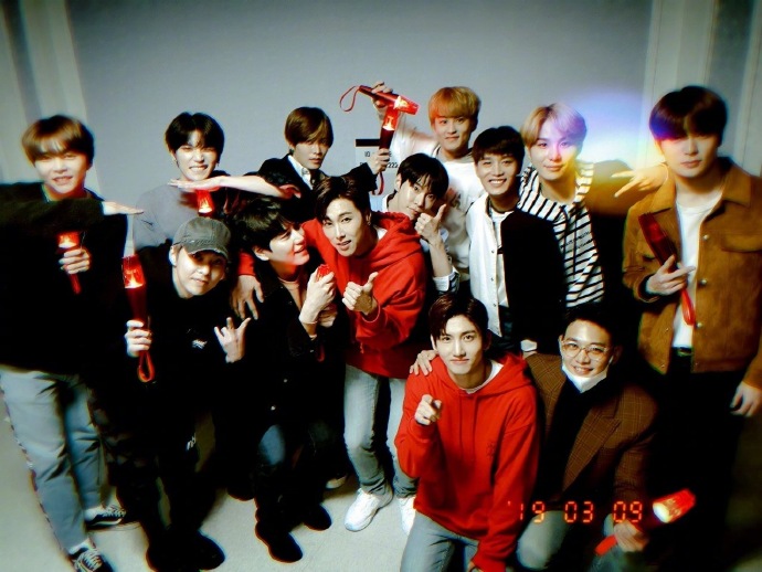 exo成员应援xiuminsolo,exo新闻19018