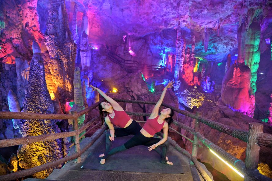 惊叹！国内首创洞心瑜伽秀在九乡上演！