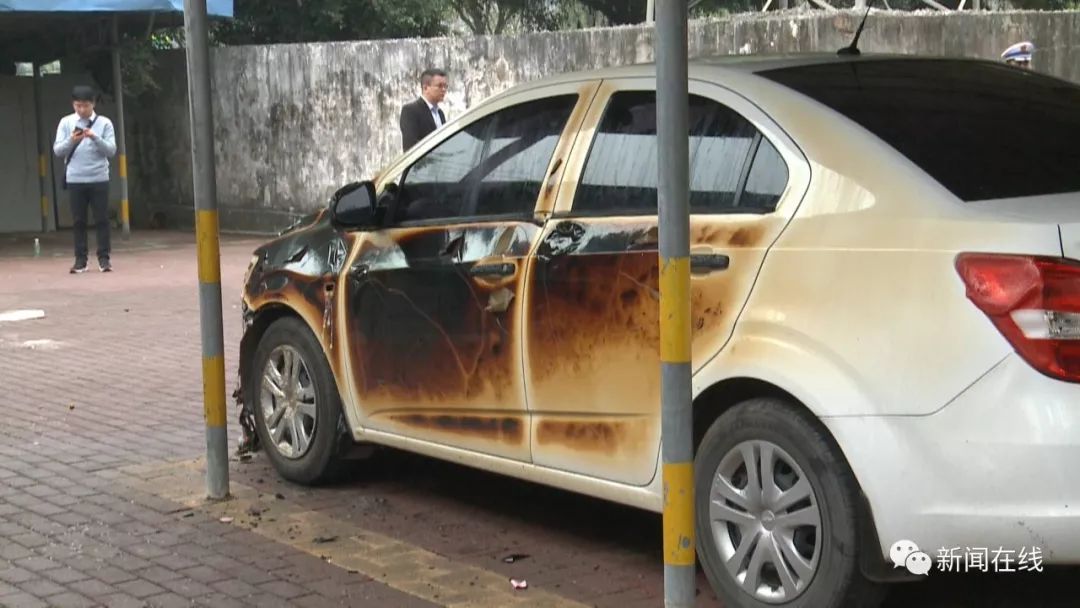 电动车棚引发火灾,电动车棚突发大火