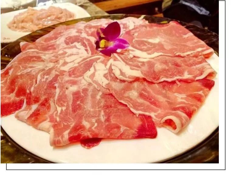 老板不想赚了！东葛路这家火锅套票只要9.9元，还送购物卡！