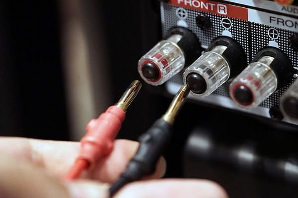 家庭影院连接电视教程,如何使用自己的家庭影院