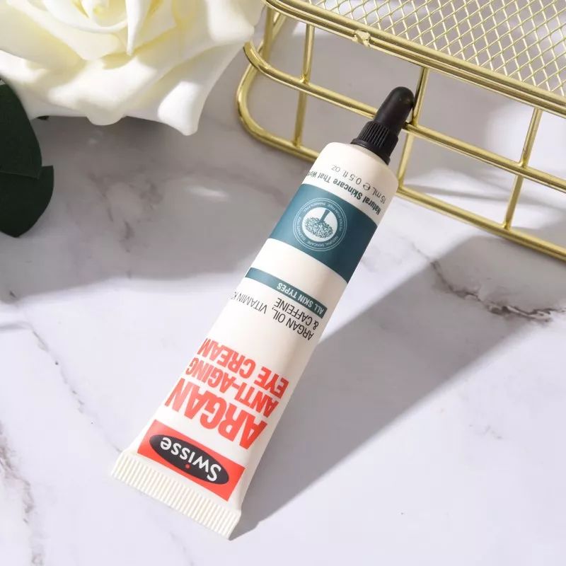 涂眼霜会导致脂肪粒？No