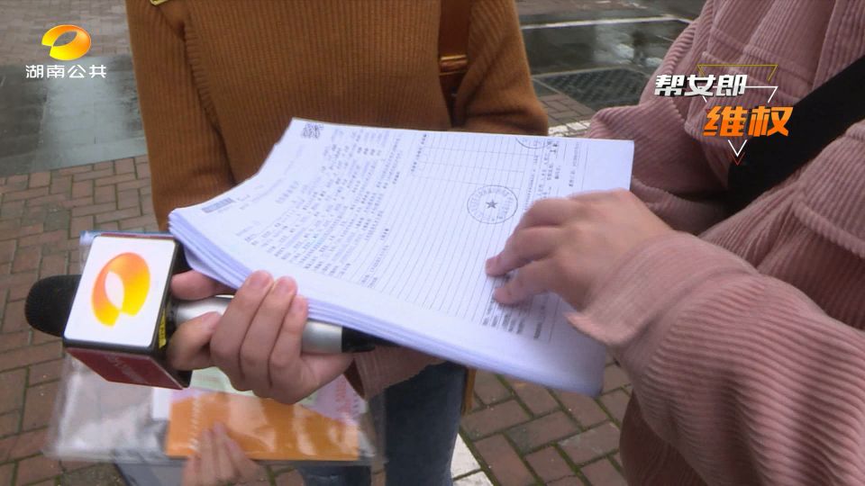 隆胸手术失败美梦成了噩梦,女人为了变美去做隆胸手术