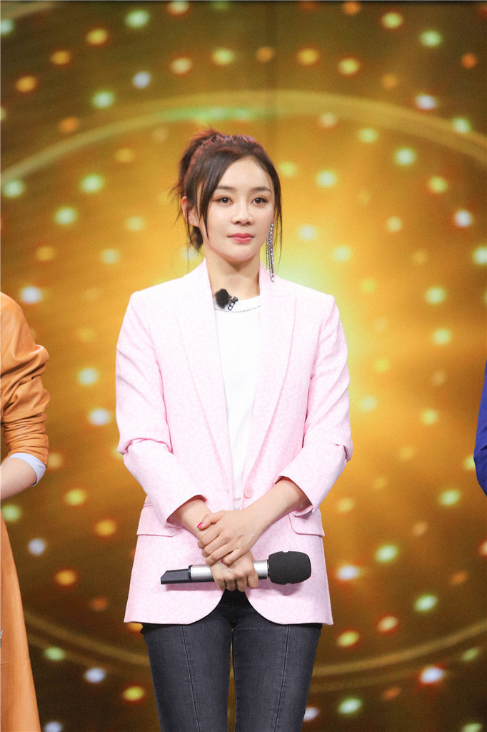 马甲线还是得看袁姗姗美得不重样,袁姗姗的马甲线有什么不一样