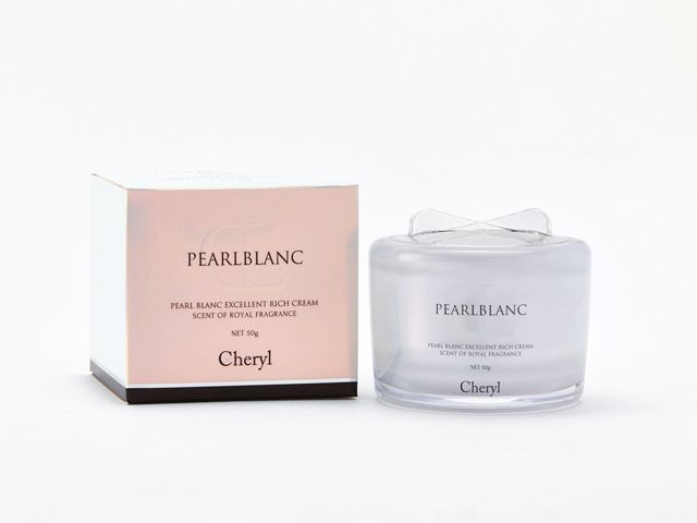 什么素颜霜使皮肤又白又嫩,既护肤又提亮肤色的素颜霜