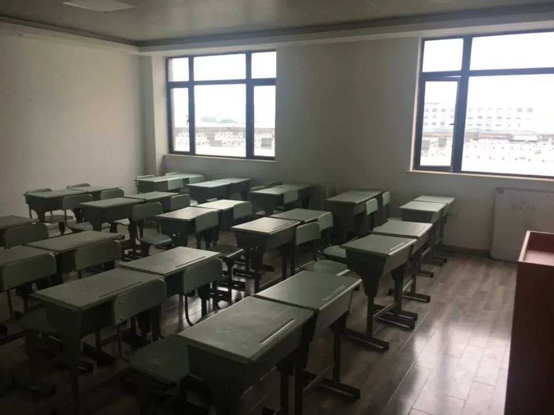 职业技能培训哪家强？宝山这几家*级A**培训机构了解一下！