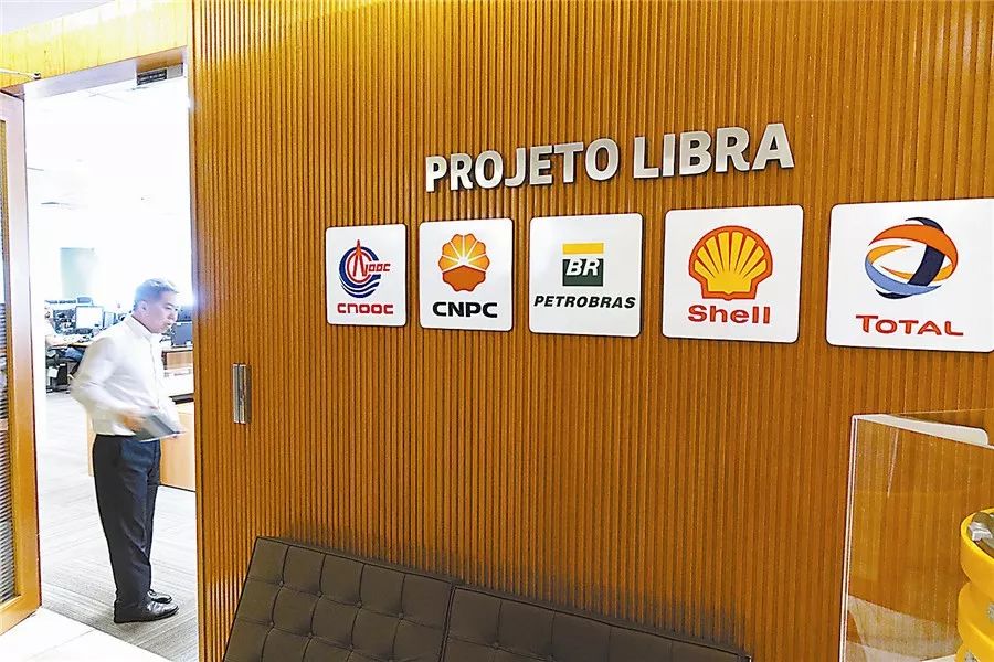 阳光沙滩比基尼：两不厌，两相欠