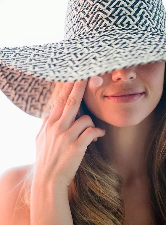 一黑毁所有一白遮百丑怎么穿,一黑毁所有一白遮百丑