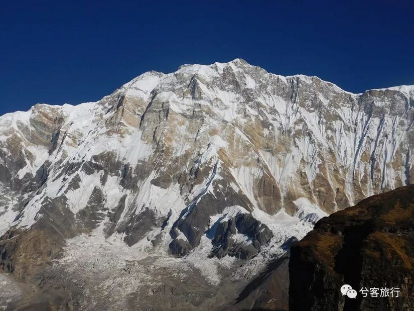 为珠穆朗玛而生，为安娜普尔纳而亡