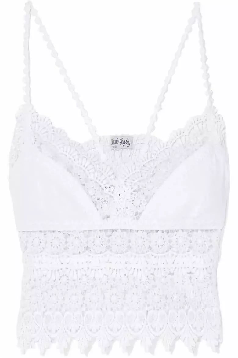 泫雅衣着,泫雅衣服怎么搭配