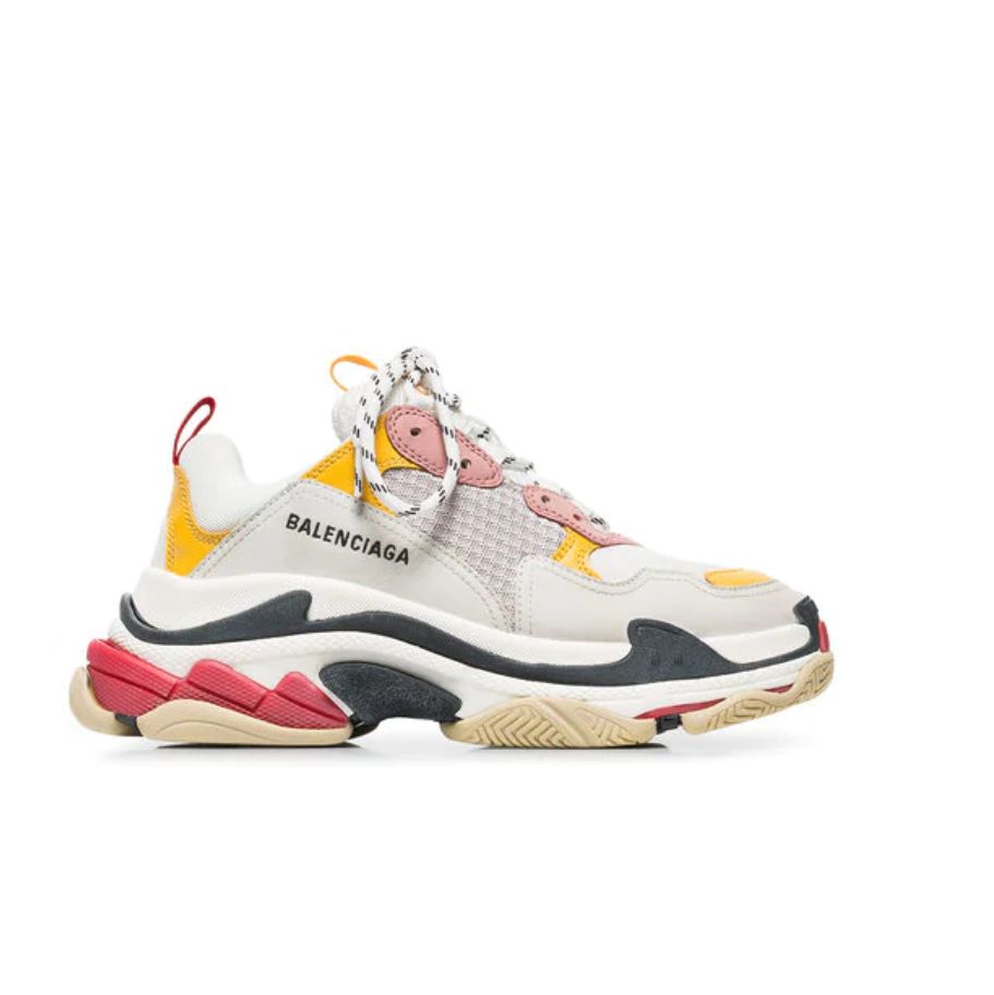 泫雅衣着,泫雅衣服怎么搭配