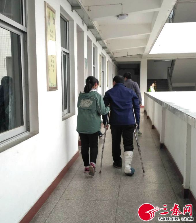 敬业好老师,带病坚持教学的好老师事迹