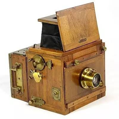 照相机至今已有多少年的历史了,19世纪照相机发展史