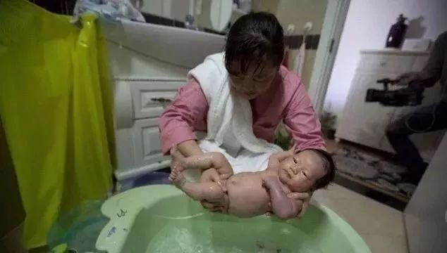 学月嫂怎么才能成为金牌月嫂,新手月嫂怎么快速成为金牌月嫂