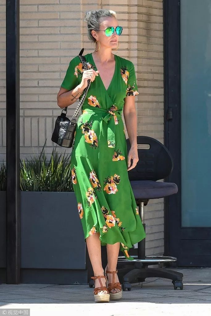 一年一次年度总结,一年一次优惠活动就被赶上了