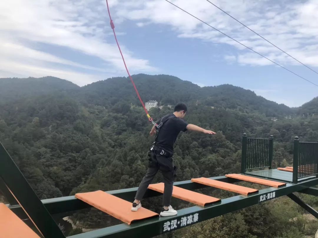 清凉寨玻璃漂流是下山了吗,清凉寨玻璃漂流