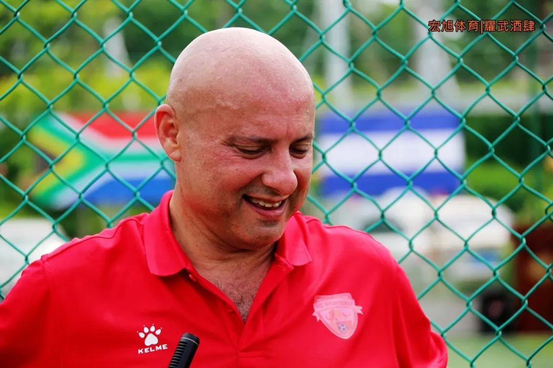 c罗对中国青训建议,c罗年轻时教青训