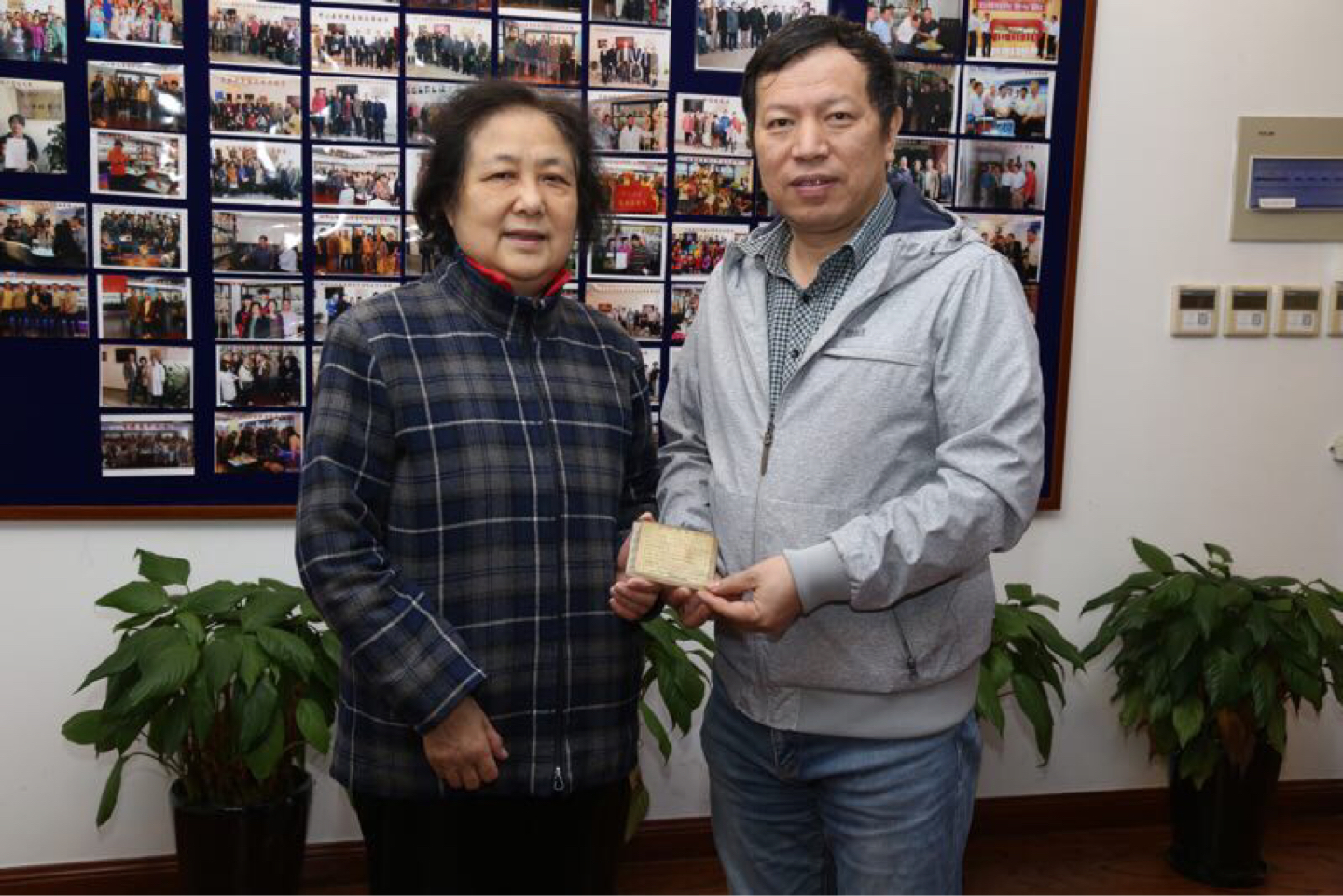 捐献先驱珍贵手稿面世，71年前的承诺弥足珍贵