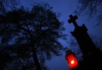 清明时节祭拜已逝的先人,清明前后祭奠世人的最佳时间