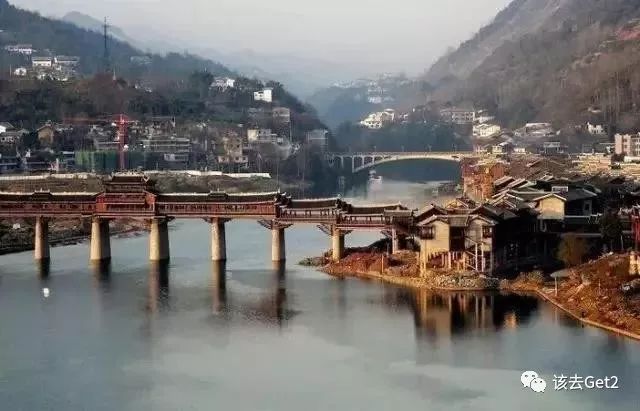 重庆洪崖洞晚上旅游攻略,重庆攻略之洪崖洞