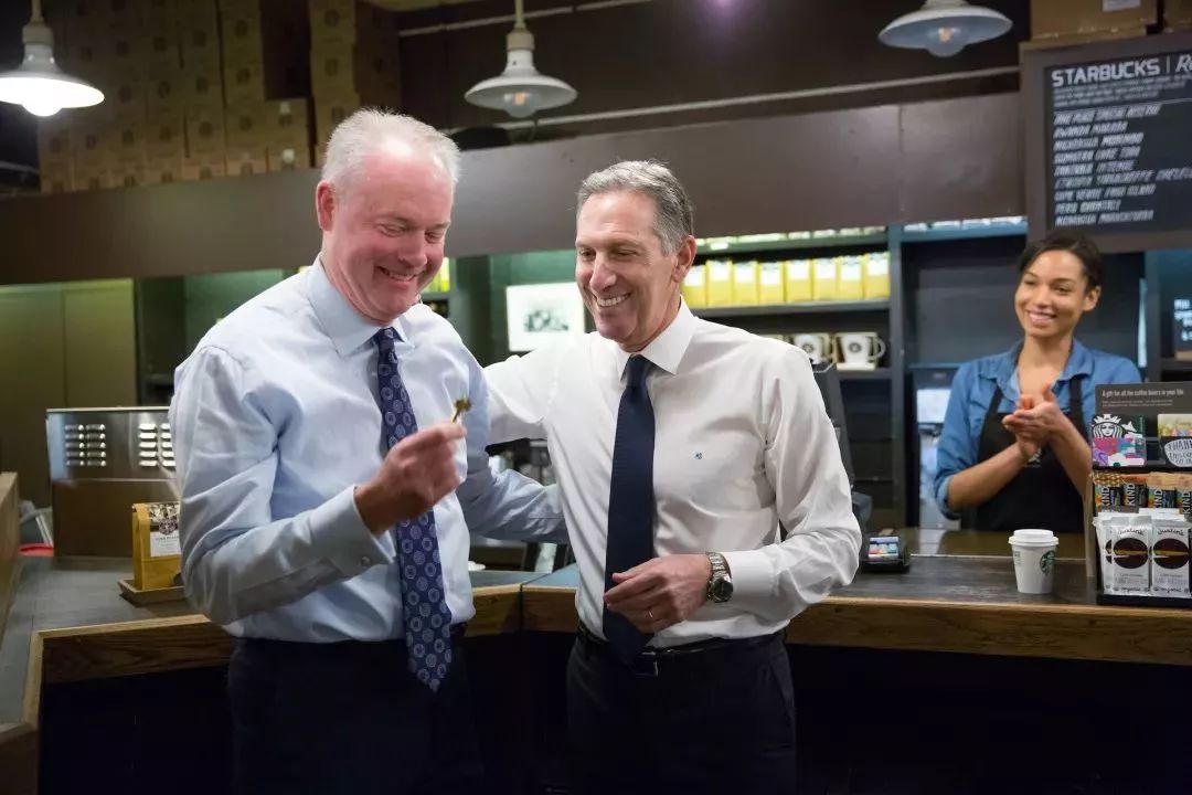 从*血卖**男孩到6000亿商业帝国，他却只想扳倒特朗普？