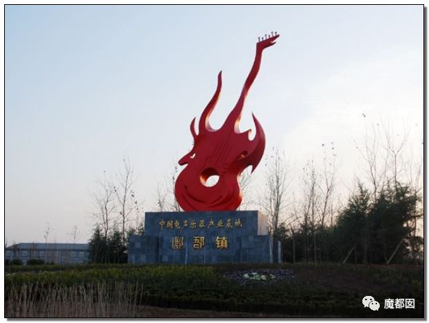 棺材、情趣内衣、小提琴……中国超猛小镇横扫全世界!