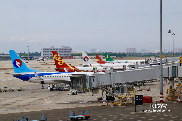 超低价打折机票,石家庄机场8元特价机票