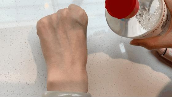 超级好用的一款补水产品,老品牌补水效果好而且便宜