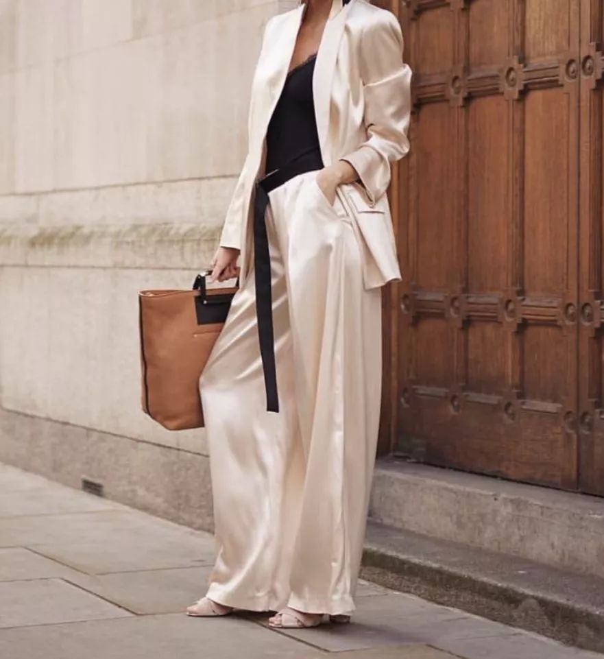 藏在美裙下的小心思：天然蚕丝，轻柔如空气，限时99/6条