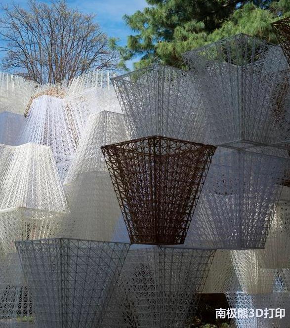 Cos和法国建筑师在米兰展示3D打印几何学建筑