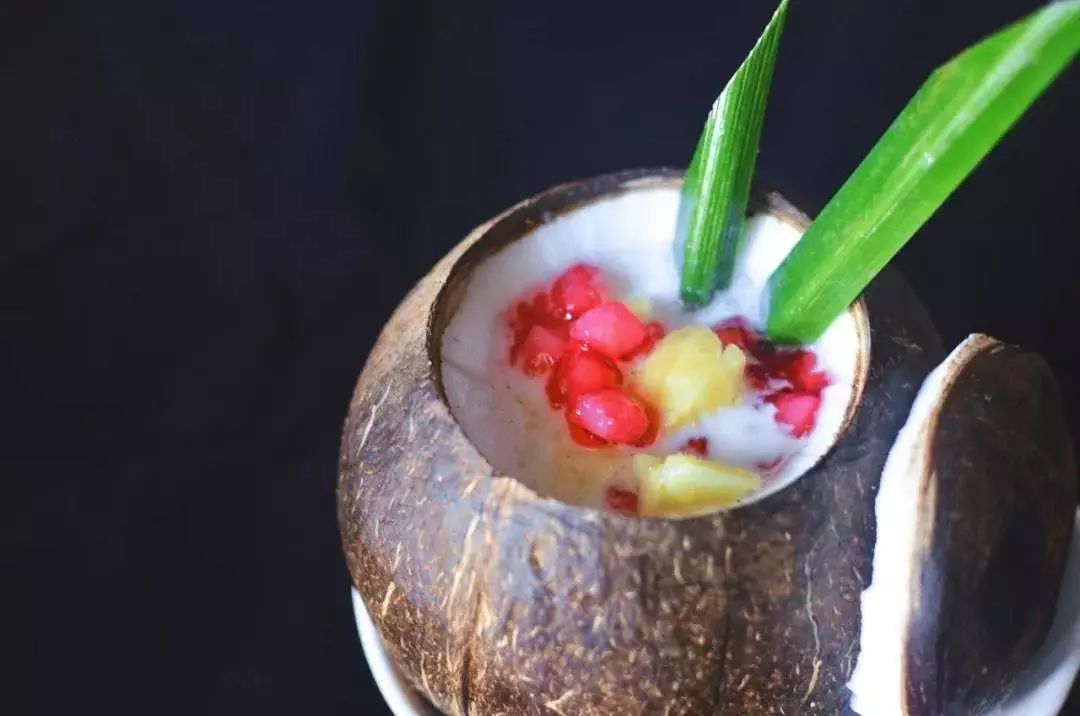 入住东南亚风情酒店！双人自助早餐+逸咖双人套餐！最低只要…