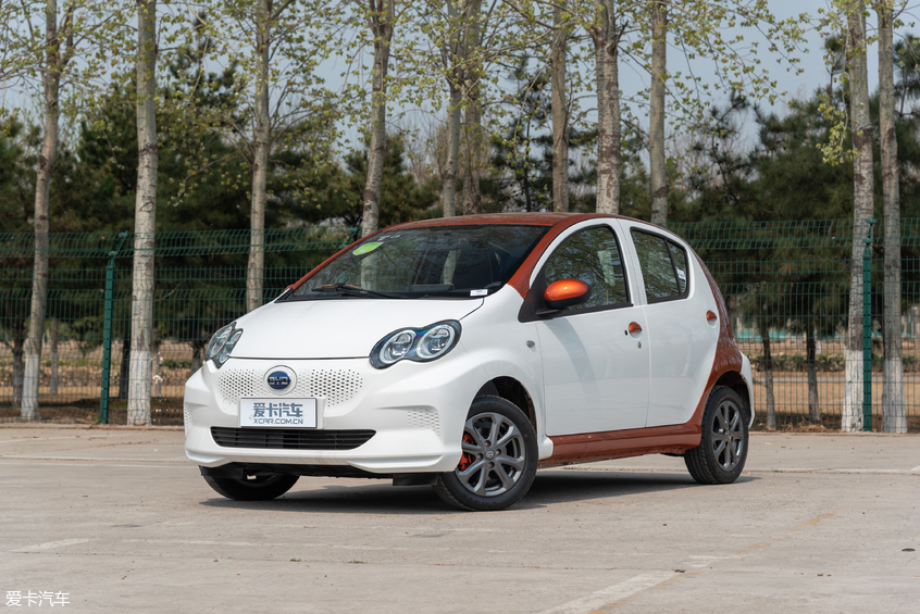 表现出乎意料好开不贵的入门级电动车比亚迪e1