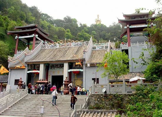 头条丨在这里，你不用穿越人山人海，也能跨过山和大海——广西9条精品旅游线路重磅推荐