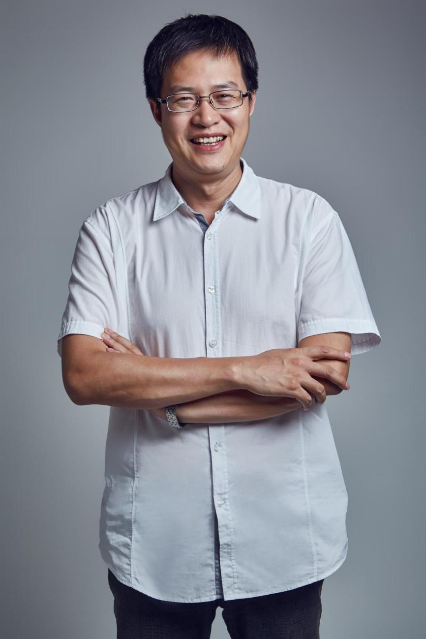 点开！你将获得都市频道名嘴联系方式！