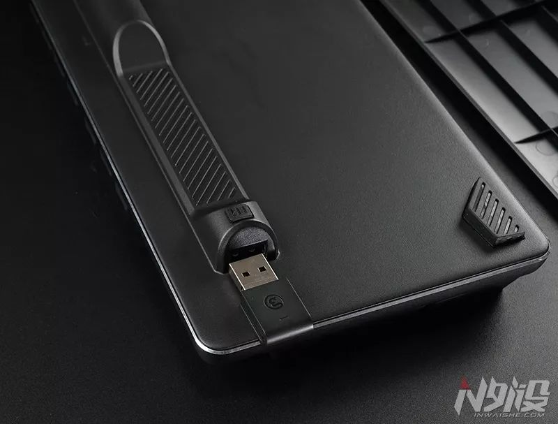 小鸡键盘gk300换电池,盖世小鸡gk300怎么样