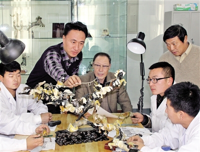 施华洛世奇百变魔链牛角手链,牛角百变方块