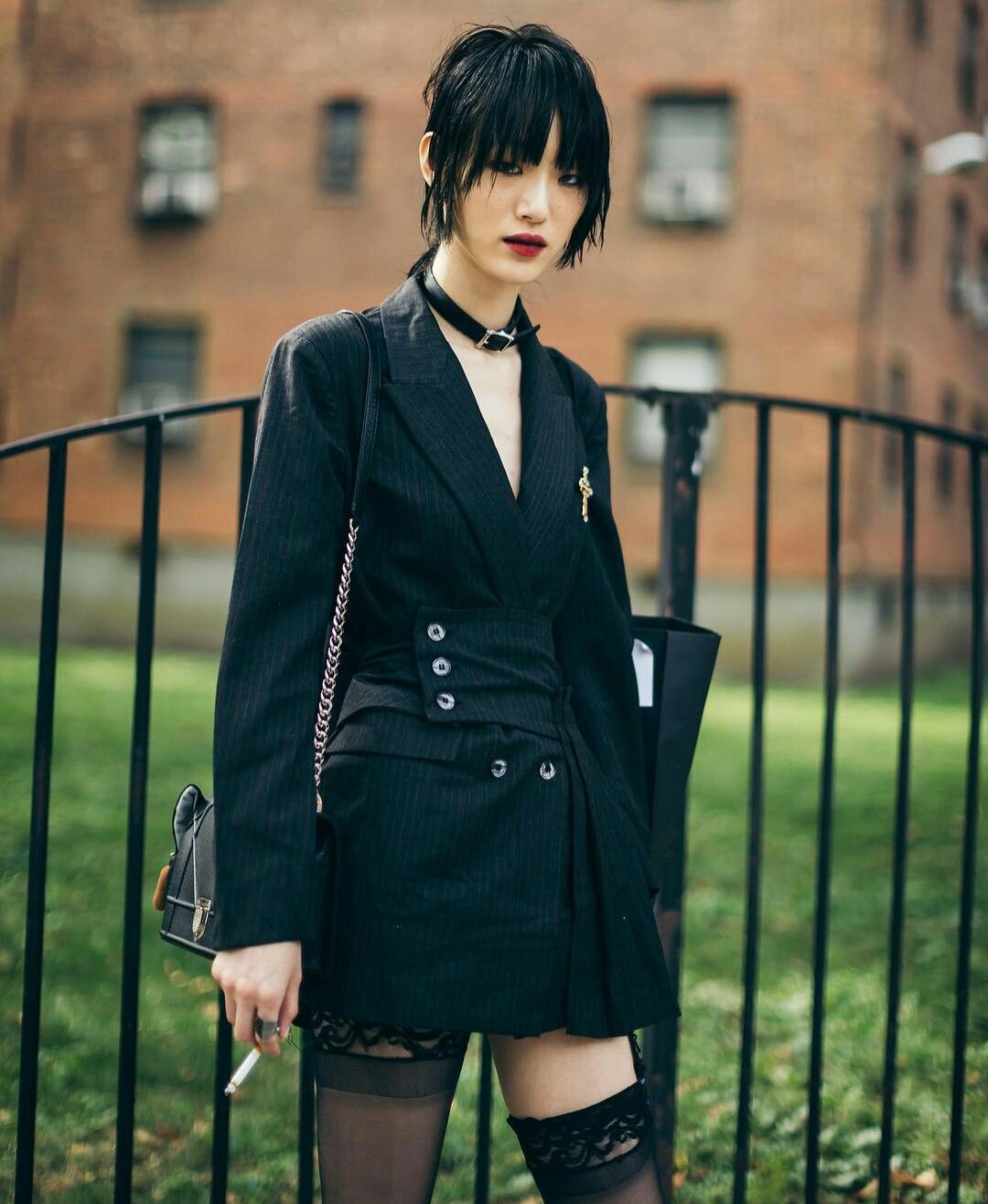 吴宣仪穿深v长裙,吴宣仪深v长裙