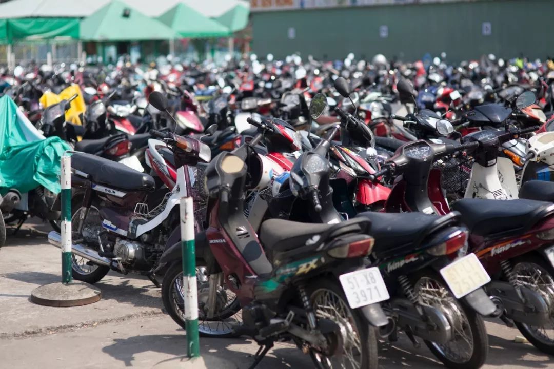 烟台有哪些驾校是自带考场考c2,烟台b1证哪个驾校可以学