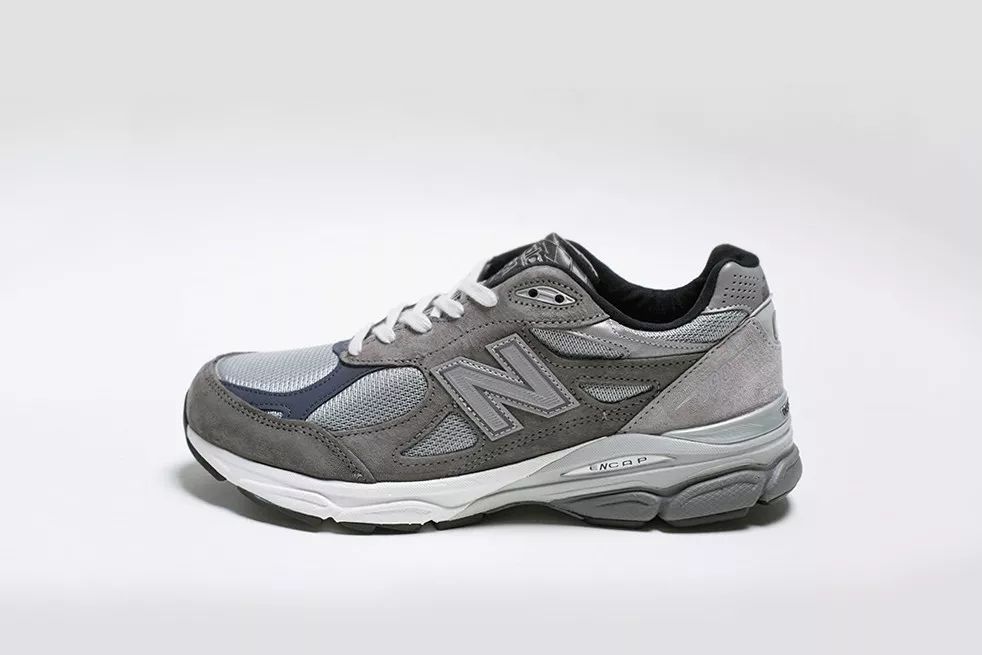 说到NewBalance，我第一个想到的还是余文乐