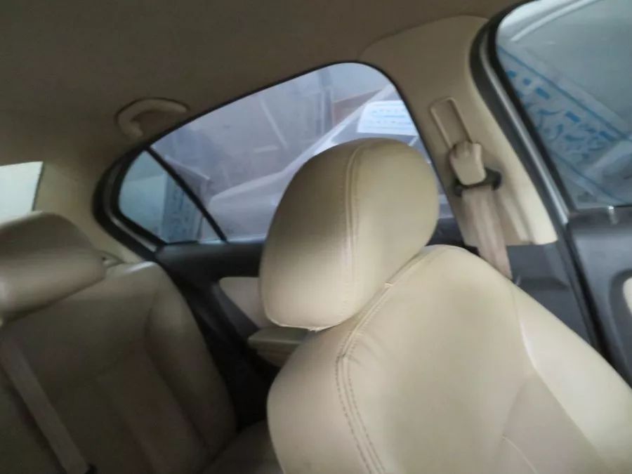 济南市市中区法院在“阿里巴巴司法拍卖网”发布朗逸轿车拍卖公告！欢迎竞拍！