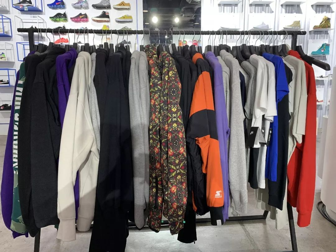 曼谷球鞋图片大全,泰国曼谷球鞋实体店